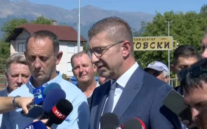 Mickoski: Ekzistojnë qendra pushteti që po përpiqen të mbjellin frikë dhe panik tek qytetarët para zgjedhjeve